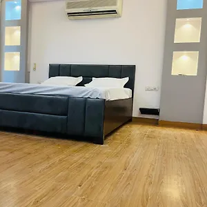 Hotel O The Majestic Residency, Gurgaon